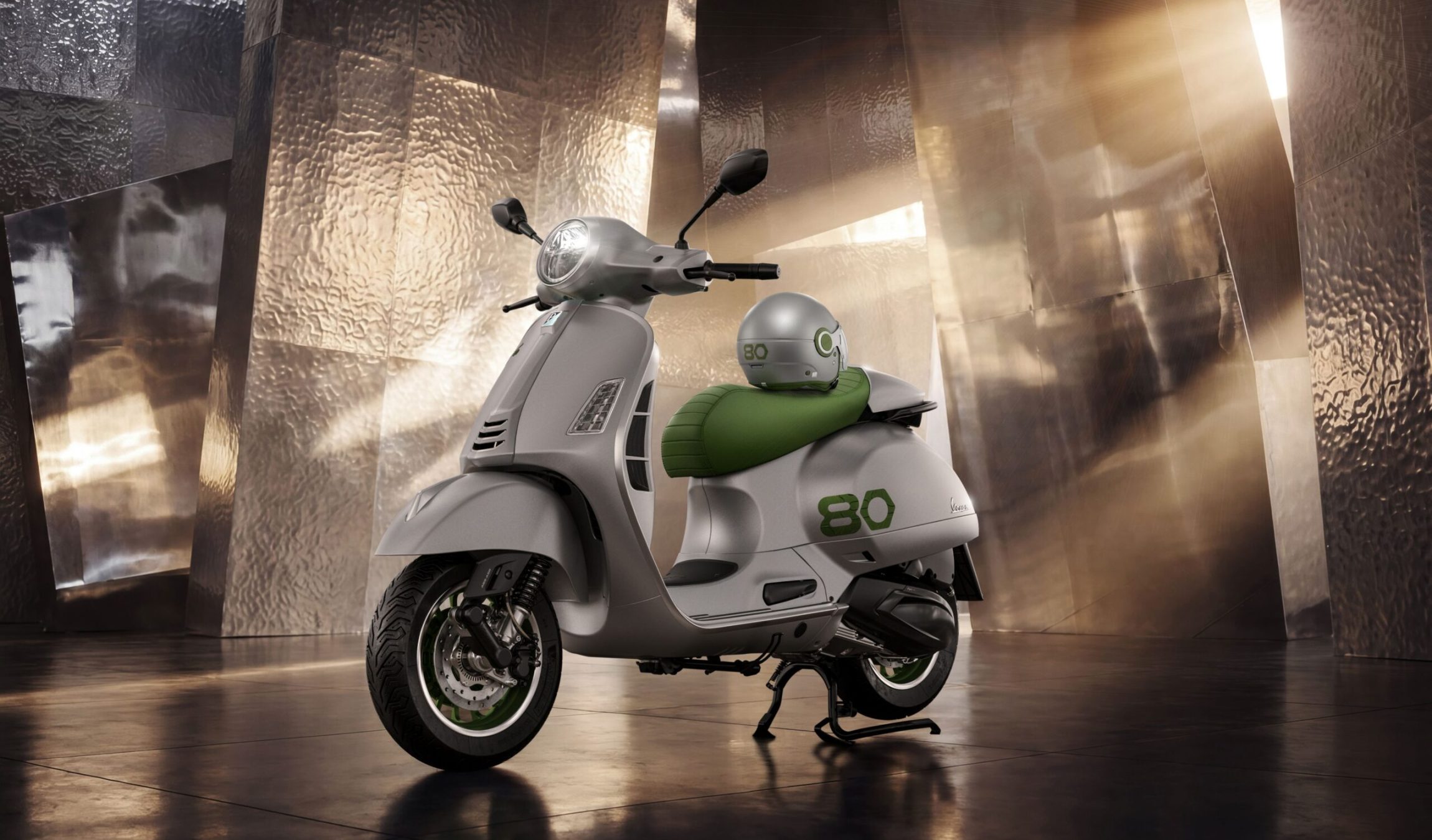 01-vespa-edizione-ottantesimo