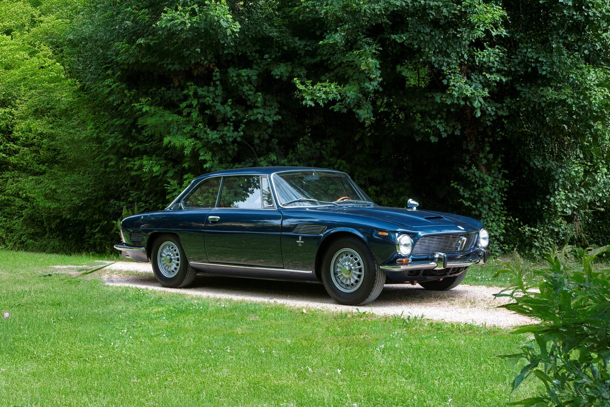 1968-Iso-Rivolta-IR-300-GT-Coupe-by-Bertone_1325473