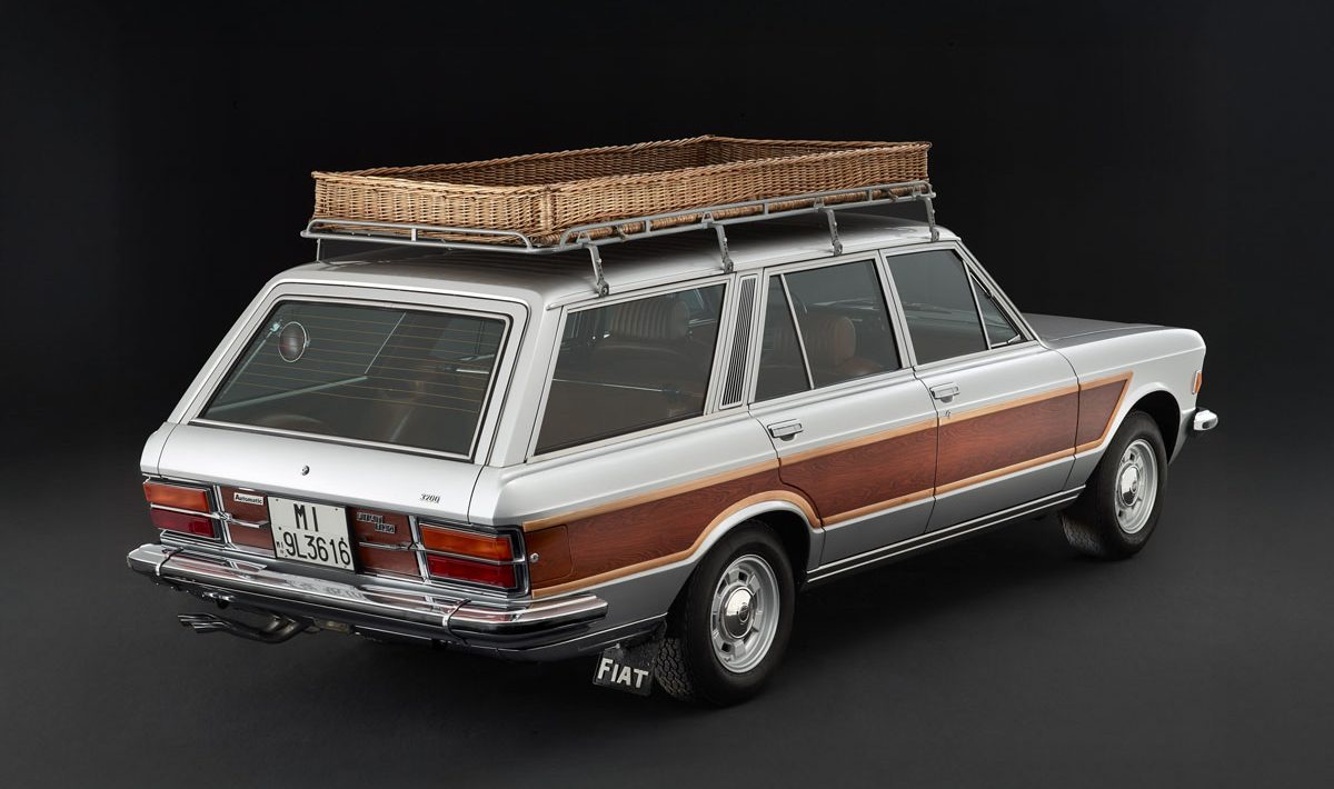 1974-Fiat-130-Familiare_1317404