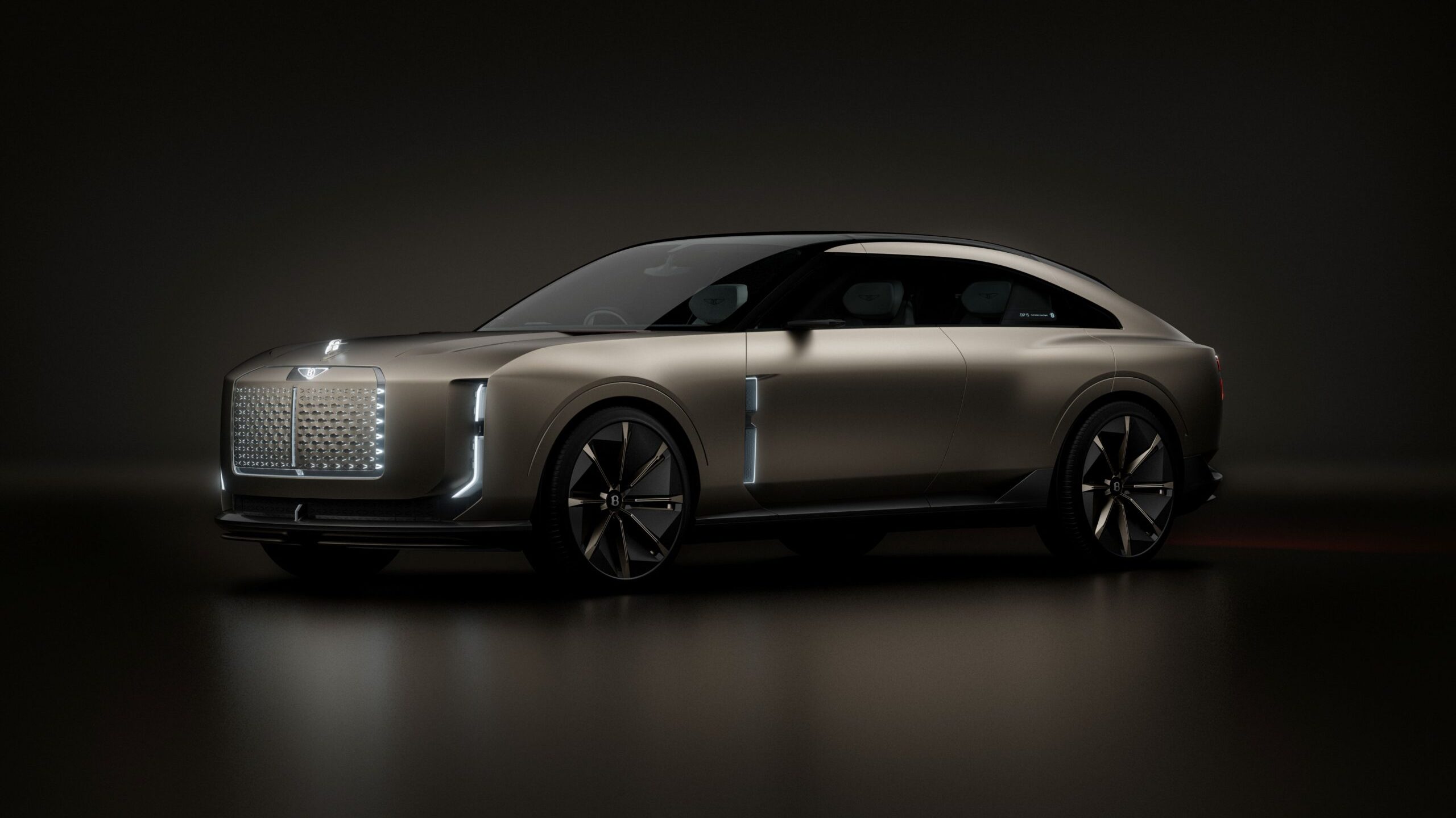 9 - EXP 15 Exterior