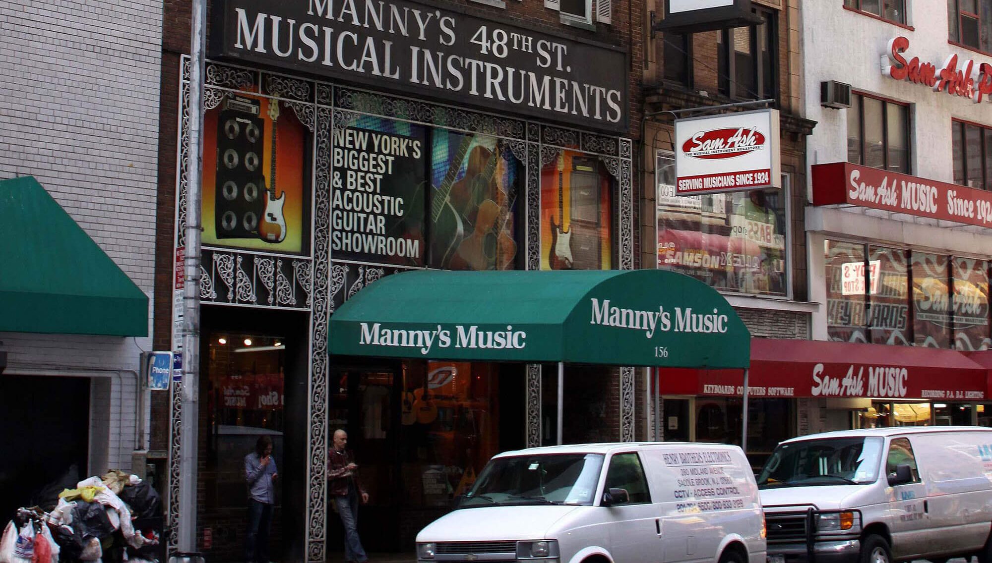 Mannys@2000x1500