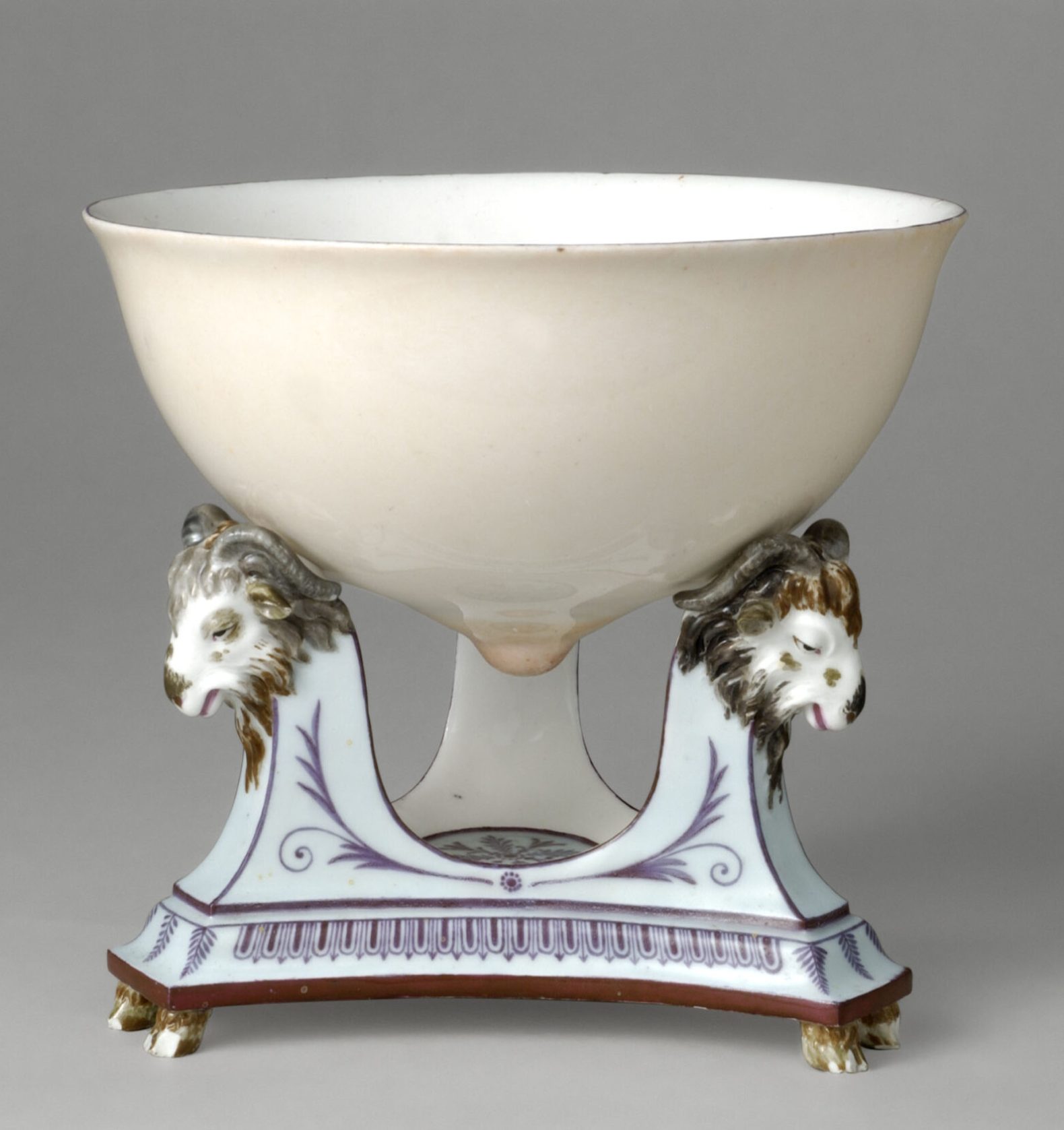Lagrenée Jean-Jacques, le Jeune (1739-1821). Sèvres, Manufacture et musée nationaux. MNC23399;MNC23400.